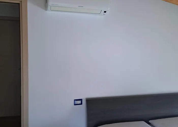 شقة 